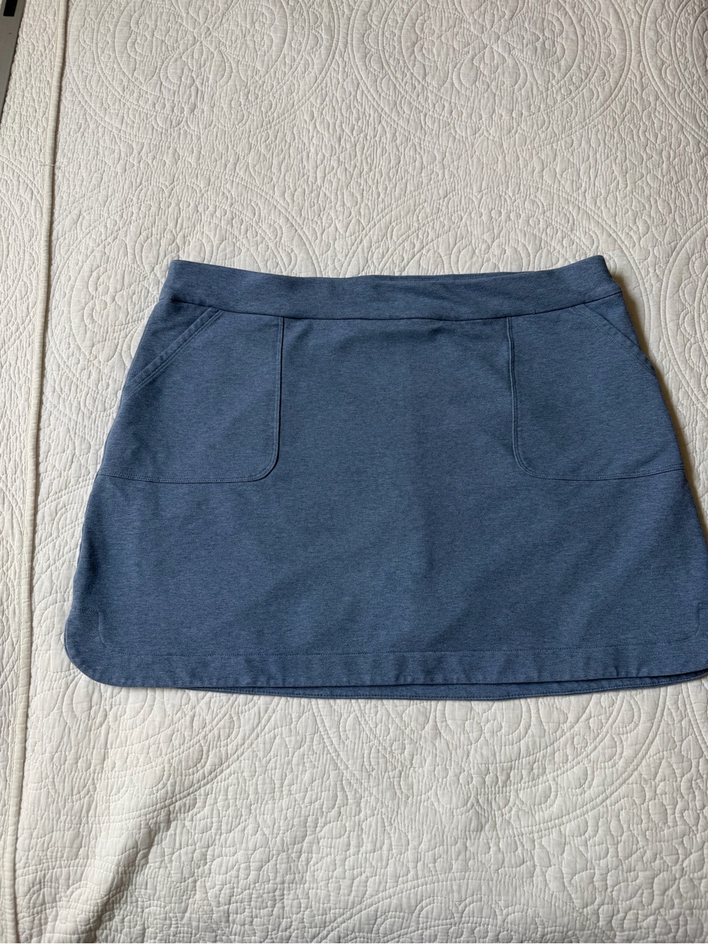 Weekends by Chicos skort size 3